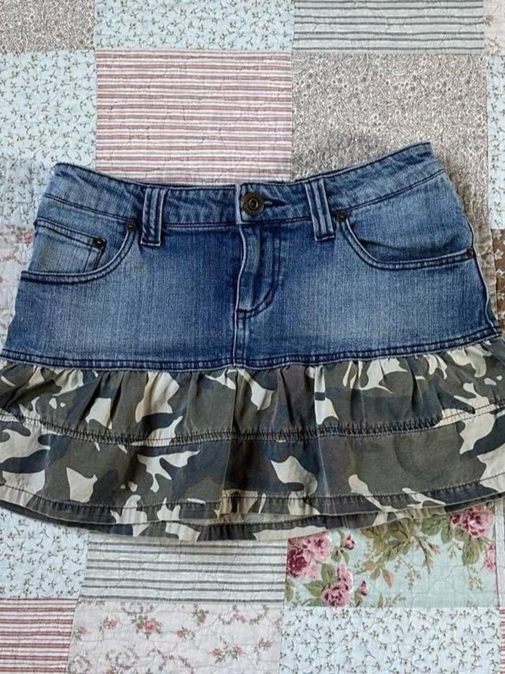 Etam Weekend camo denim mini-skirt